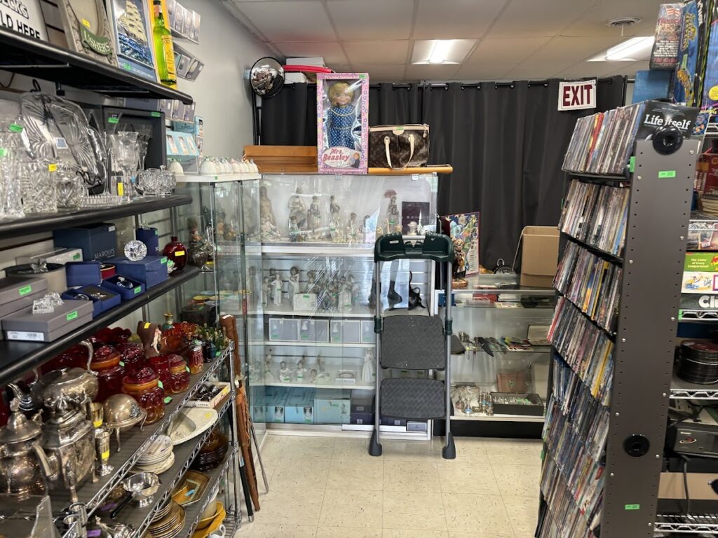 a found treasure collectibles and resale we buy collectibles tinley park 60423 1024x768