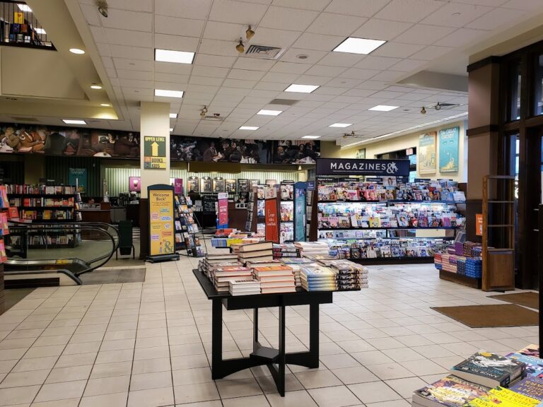 barnes noble ann arbor 48104 768x576