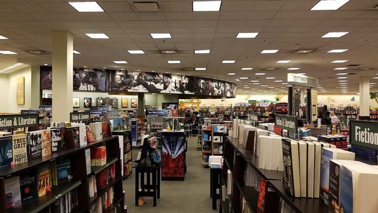 barnes noble bowie 15455 768x432