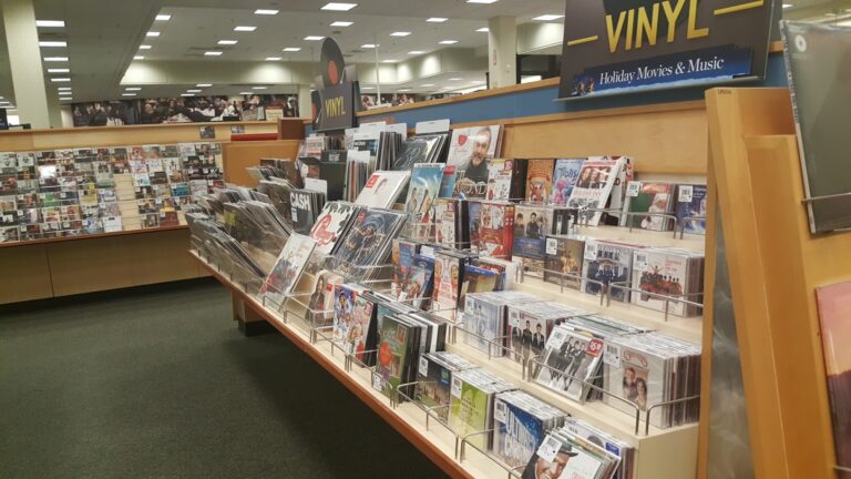 barnes noble gulfport 15246 768x432