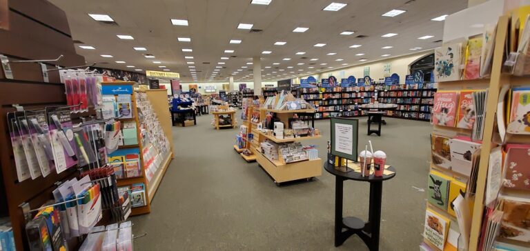 barnes noble johns creek 30092 768x364