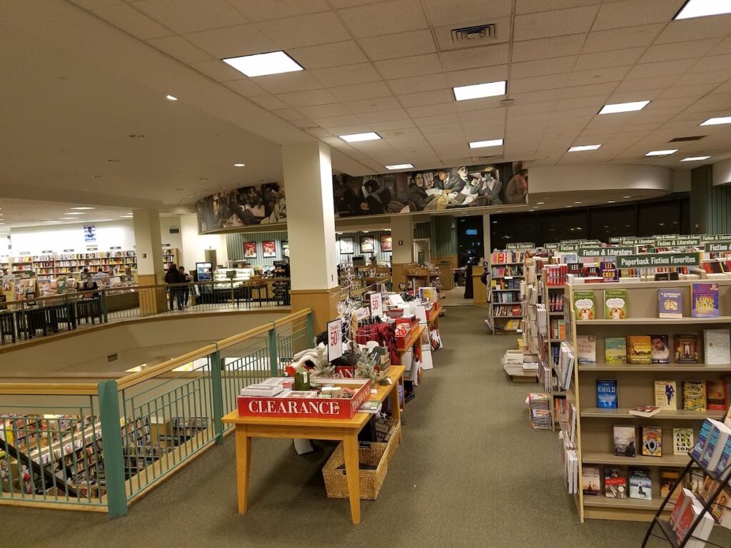 barnes noble orland park 60462 1024x768