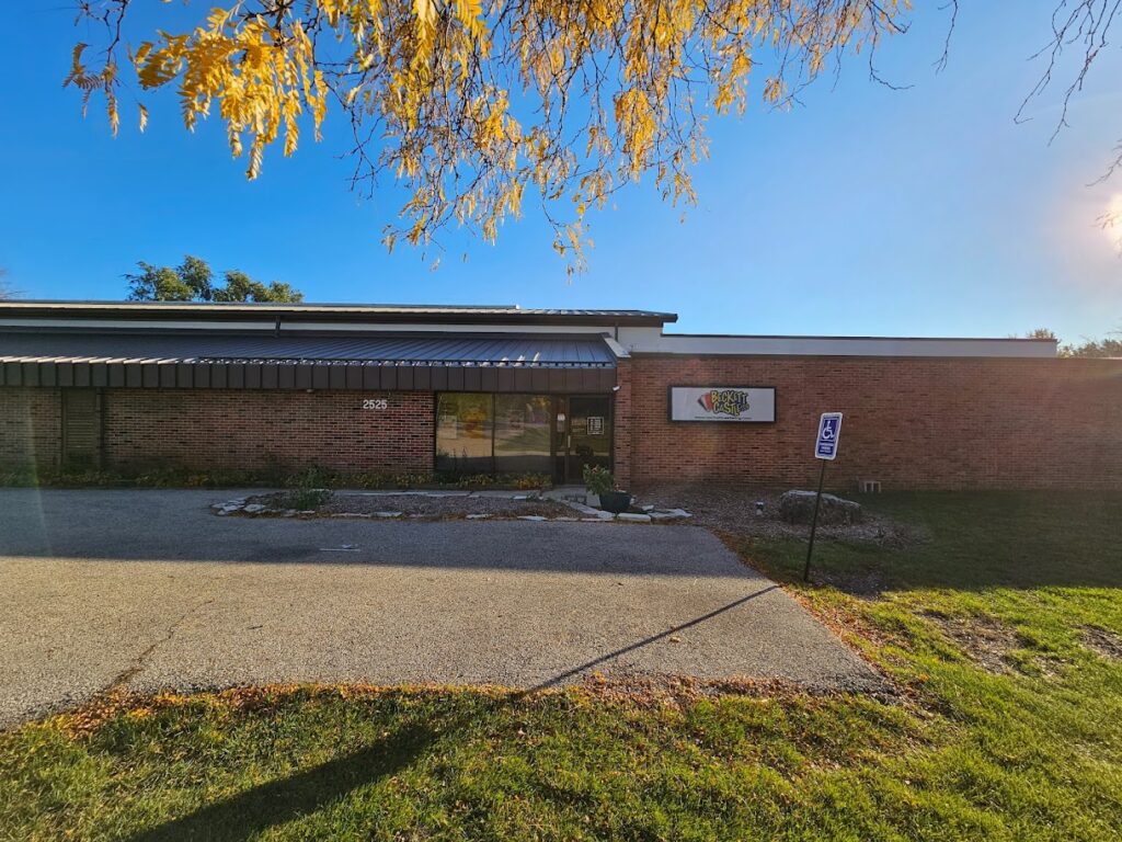 beckett castle tcg llc racine 53404 1024x768