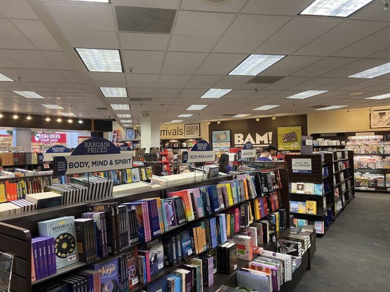 books a million manhattan 66502 768x576