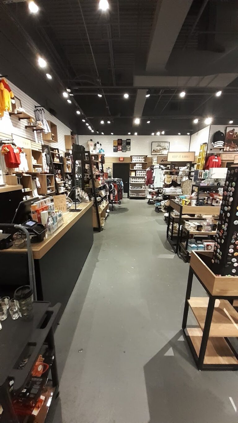 boxlunch pensacola 32504 768x1365