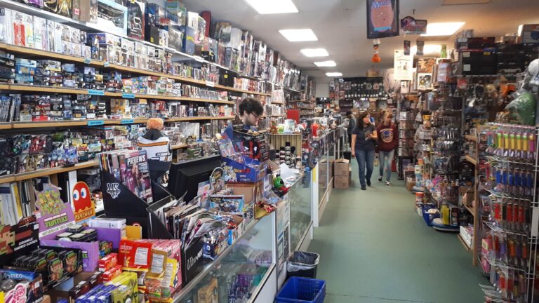 cards and comics central san francisco 94121 768x432