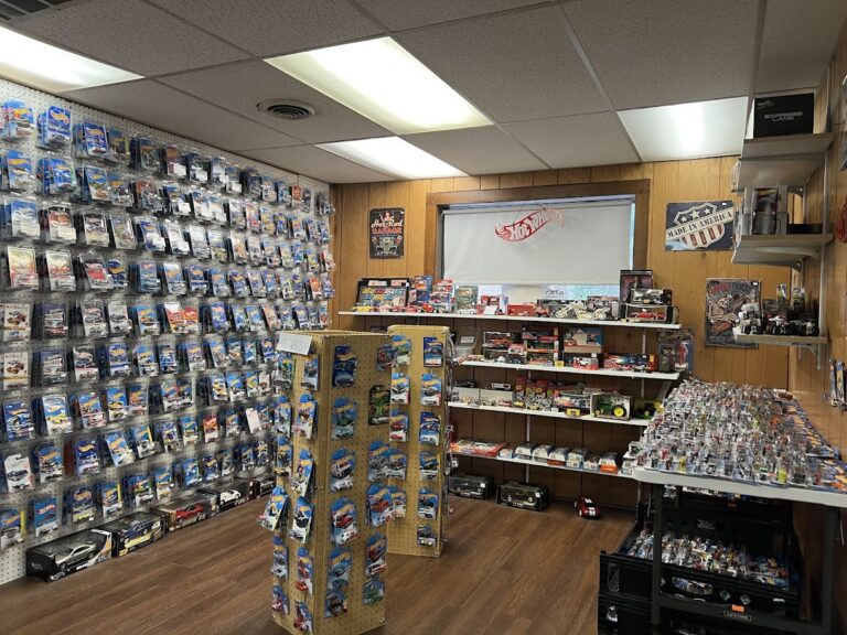 closet collectibles tinley park 60477 768x576