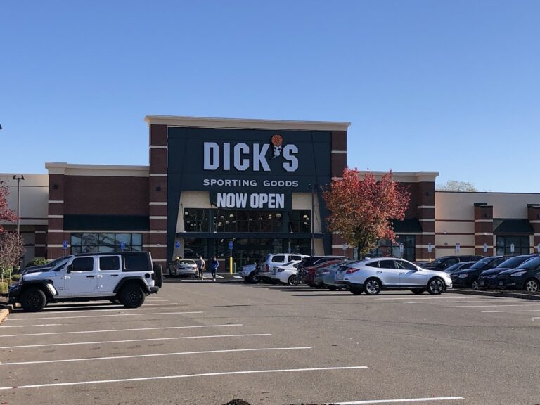 dick s sporting goods new britain 06032 768x576