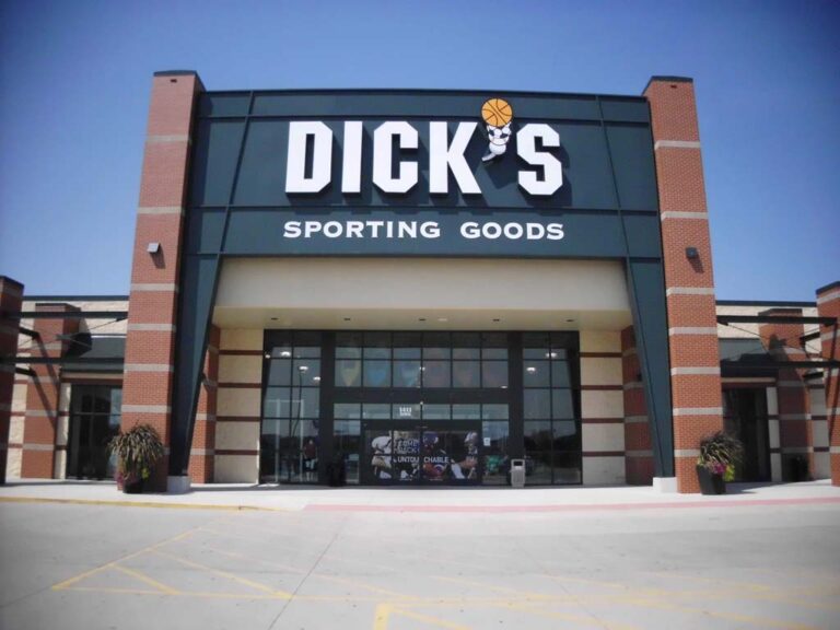 dick s sporting goods waterloo 50702 768x576