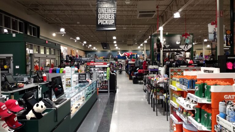 dick s sporting goods wausau 54401 768x432