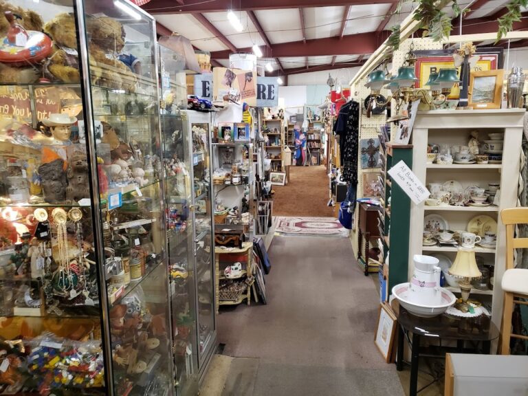 foothills flea market antiques fort collins 80525 768x576