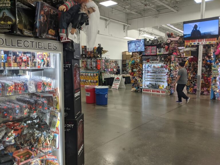 frank son collectible show hacienda heights 17835 768x576