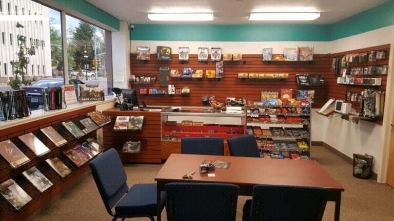 friendly ghost games casper 82601 768x432