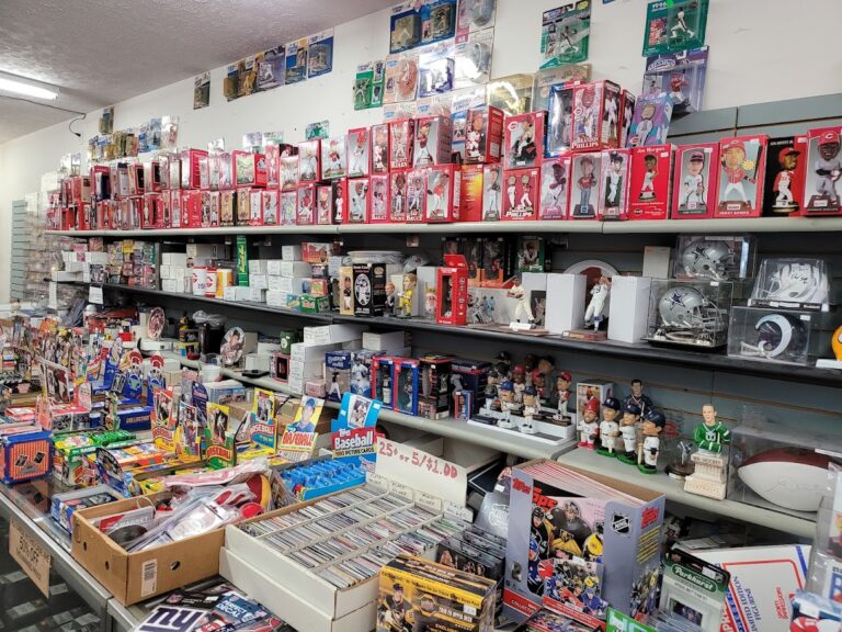 hooterville sports cards hamilton 45014 768x576