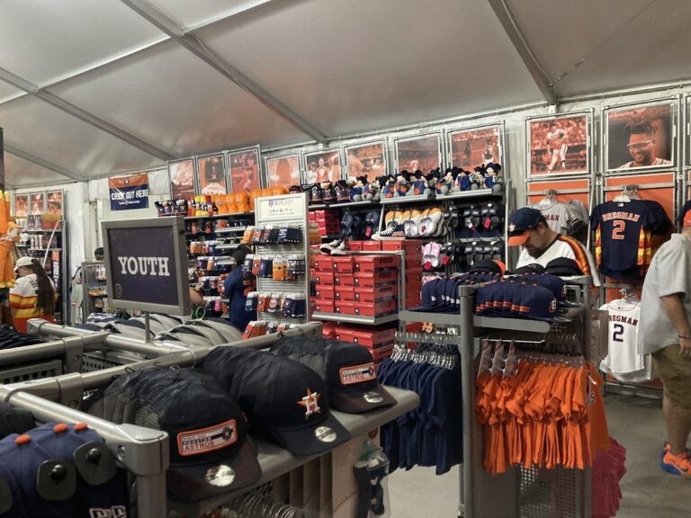 houston astros center field team store houston 77002 768x576