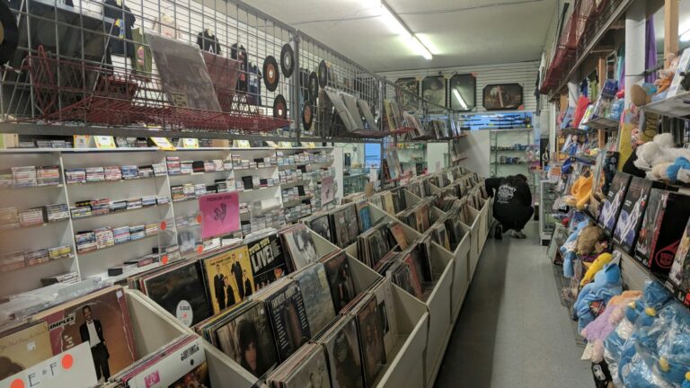 money tree book music exchange owensboro 42303 768x432