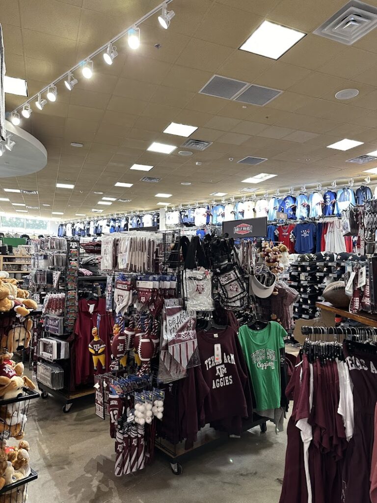 rally house montgomery plaza fort worth 76107 768x1024