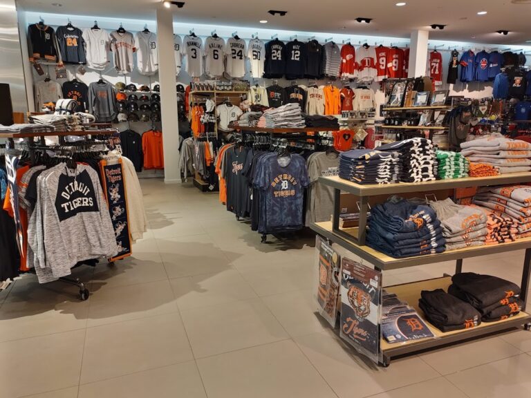 rally house twelve oaks mall novi 27244 768x576