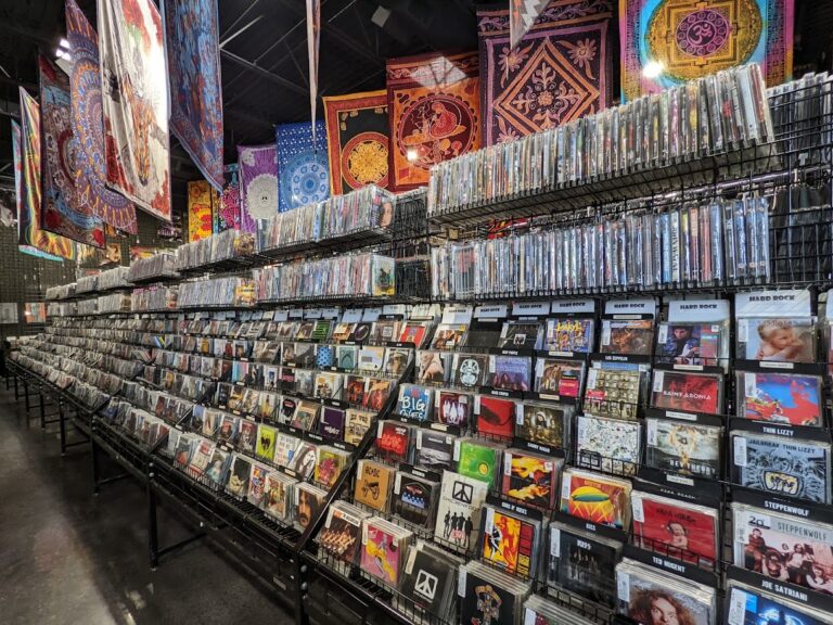 ross s rock emporium chicago records kankakee 60915 768x576