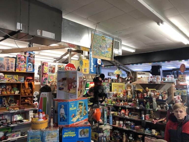 time bomb vintage minneapolis 55406 768x576