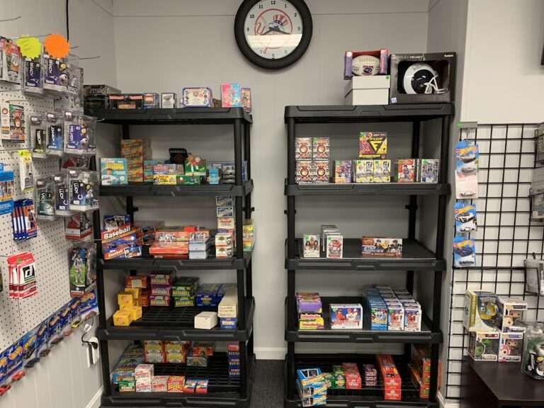 two lucky collectibles fall river 02721 768x576