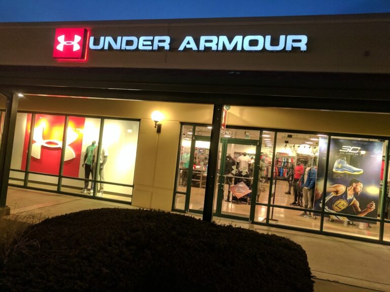 under armour factory house hagerstown premium outlets hagerstown 21740 768x576