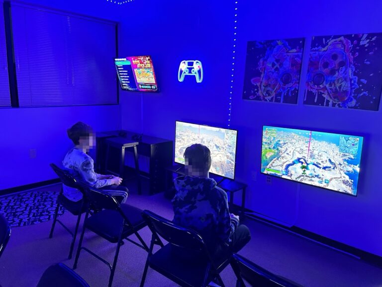 yes gaming fishers 11447 768x576